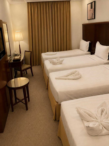 Room 4, Asmaa Altayseer, Makkah