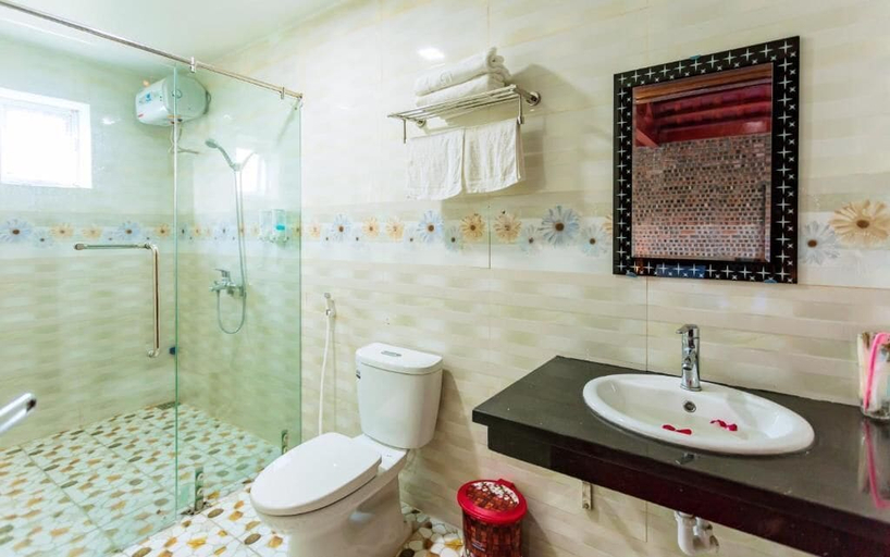 Bathroom 4, Bai Dinh Eco Homestay, Gia Viễn