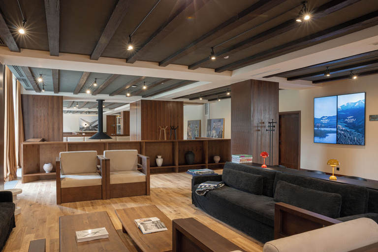 Lounge 5, Medeu Park Hotel, Almaty