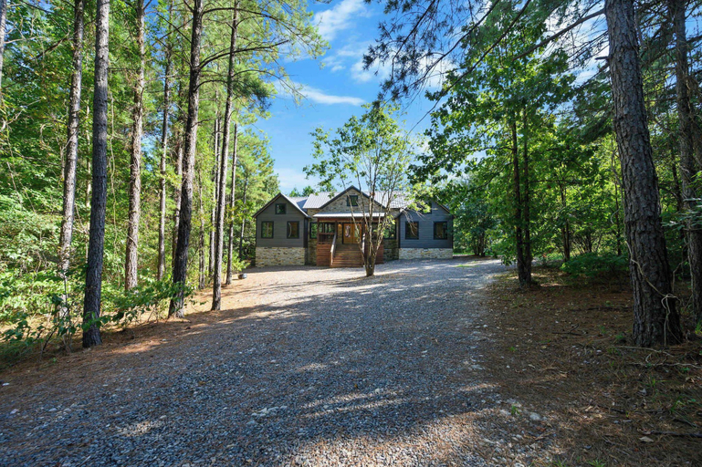 Exterior 3, Sweet Magnolia - 3BR Cozy Cabin, McCurtain