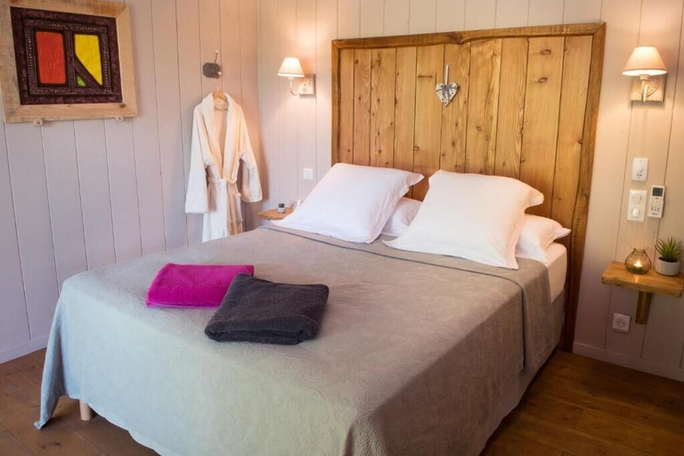 Bedroom 4, Le Lion d'Or, Dordogne
