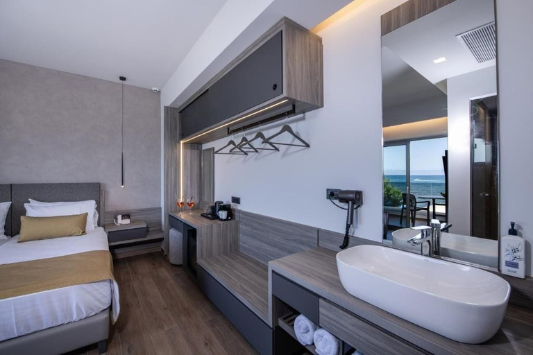 Bedroom 3, Creta Palm Hotel, Crete