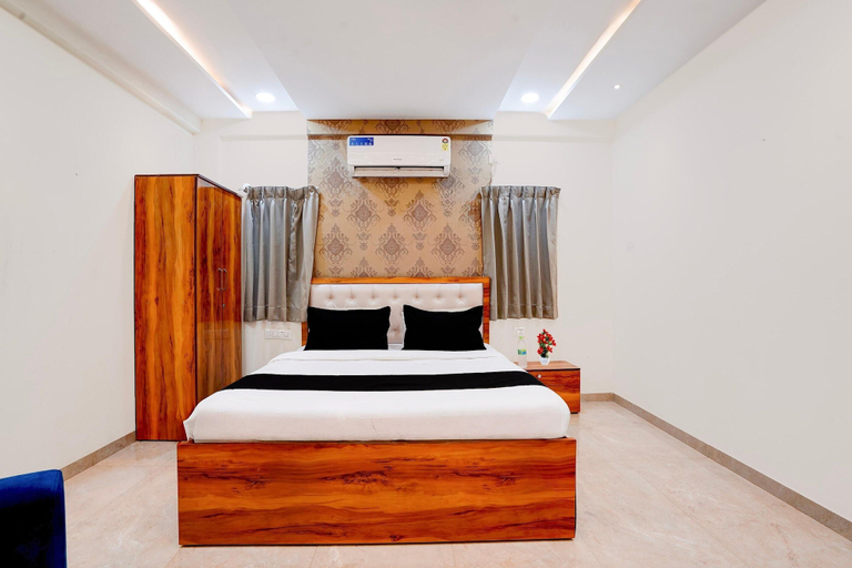Room 4, Classic KP Pride, Pune
