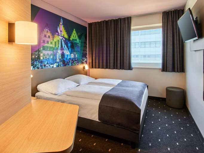 Bedroom 2, B&B Hotel Frankfurt-Niederrad, Frankfurt am Main