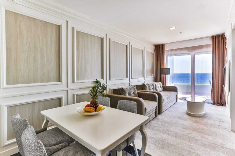 Dining 3, King Residence