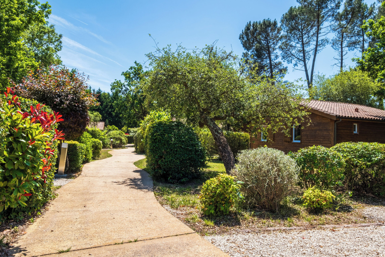 Exterior & Views 2, Résidence Pierre & Vacances Les Cottages du Lac, Landes