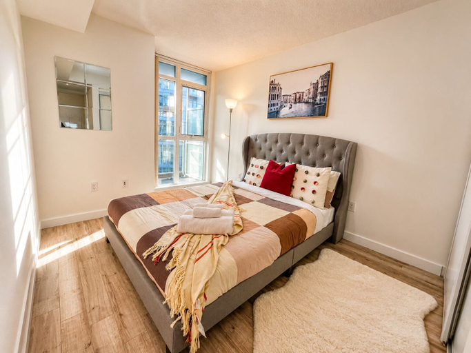 Room 2, The Imperial Waterfront Escape, Toronto