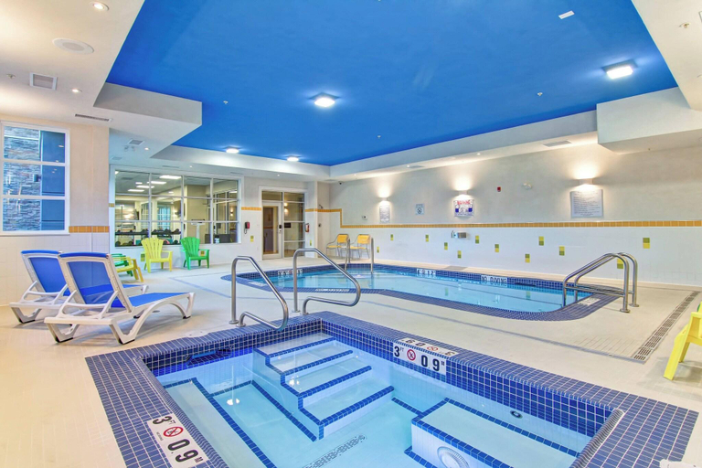 Sport & Beauty 2, Fairfield Inn & Suites Kamloops, Thompson-Nicola