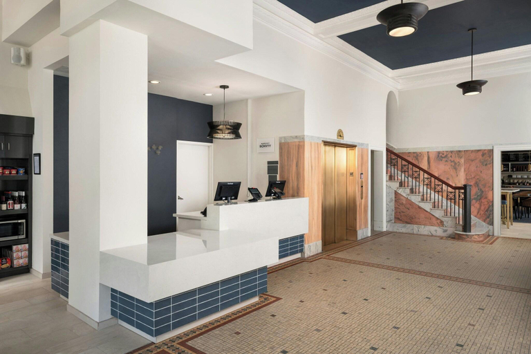 Public Area 3, Courtyard by Marriott St. Petersburg Downtown, Pinellas