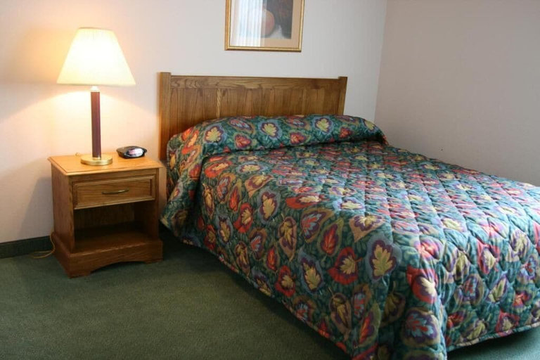 Bedroom 4, Affordable Suites Rocky Mount, Nash