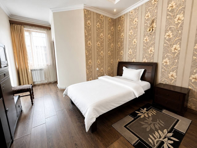 Bedroom 2, Christy Hotel