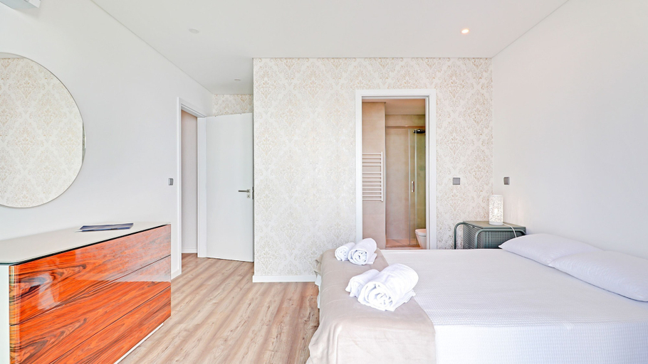 Bedroom 4, SKY Beach Apartment in Quarteira, Loulé