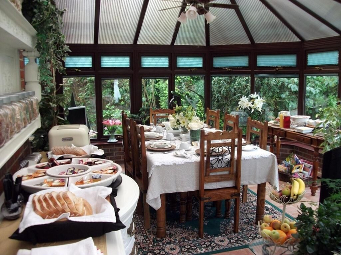 Food & Drinks 5, Beechwood B&B, East Sussex
