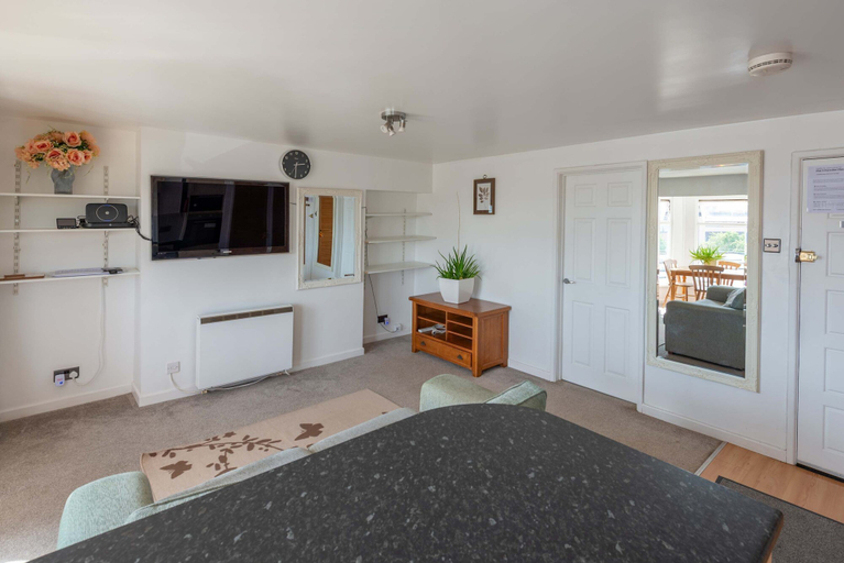 Room 3, Comfortable Flat In Devonport Wifi Full Kitchen, Plymouth