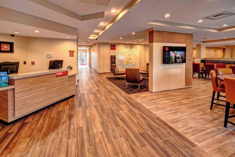 Public Area, TownePlace Suites by Marriott Hot Springs, Garland