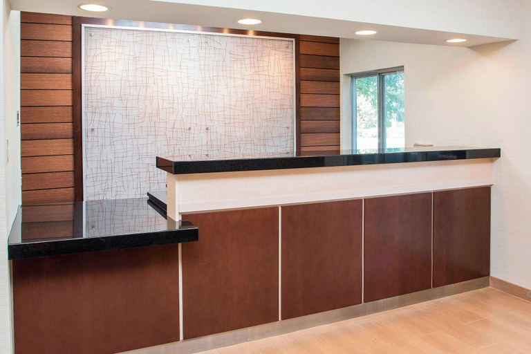 Public Area, Fairfield Inn & Suites Peru, La Salle