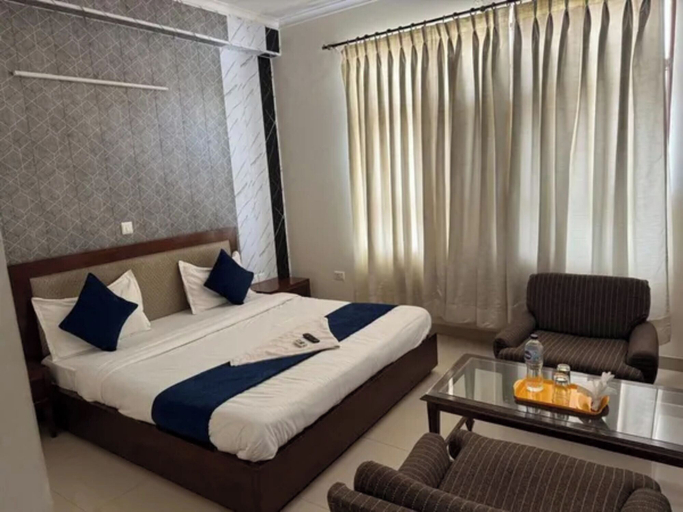 Room 3, Fabhotel Aravali Residency, Gurgaon