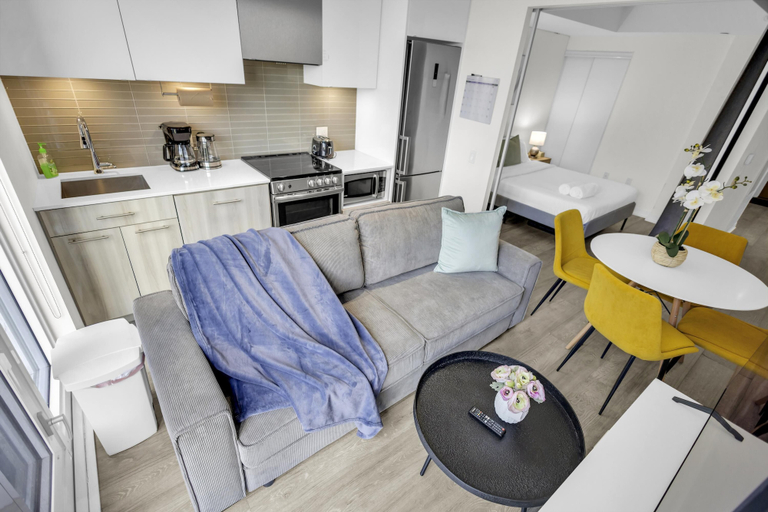 Living area 5, StayToronto - The Jarvis Suites, Toronto