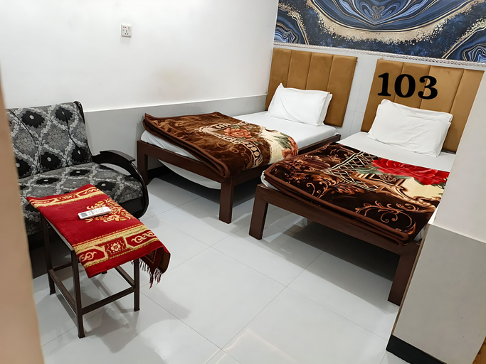 Room 2, Qaya Guest House, Islamabad
