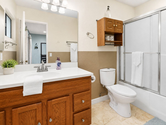 Bathroom 3, Lakeview Condo, San Bernardino