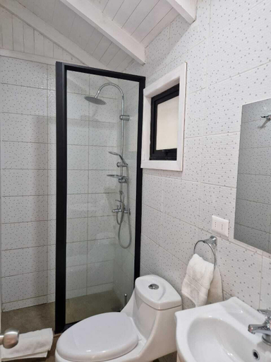 Bathroom 4, Ecos del Manantial, Cautín