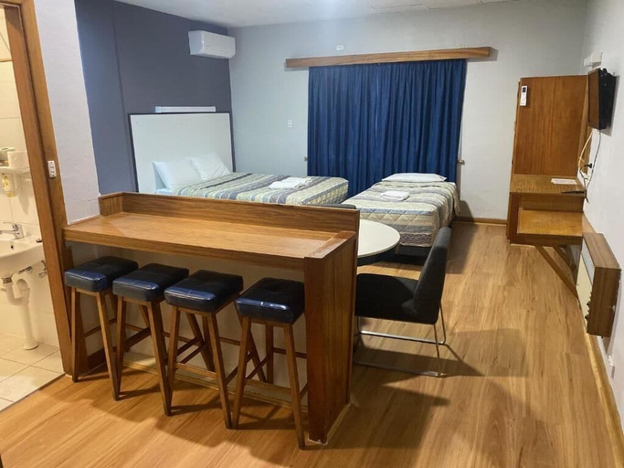 Bedroom 3, Tollgate Motel, Adelaide