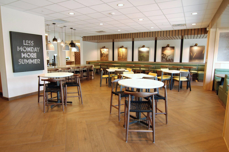 Food & Drinks 5, Fairfield Inn & Suites by Marriott Winona, Winona
