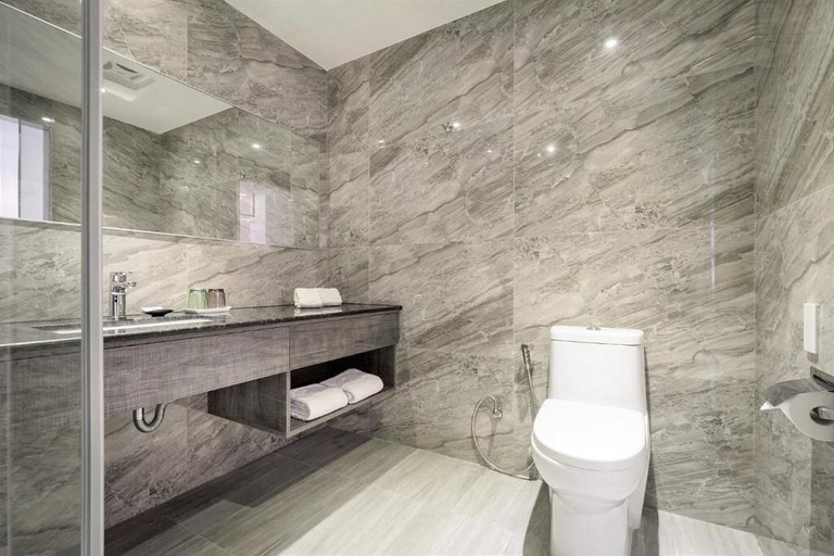 Bathroom 5, Sun Hao Hotel.Taichung, Taichung
