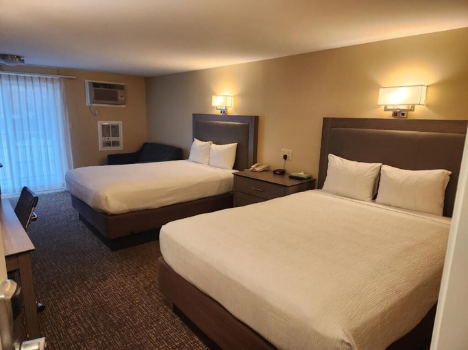 Bedroom 3, Hyannis Travel Inn, Barnstable