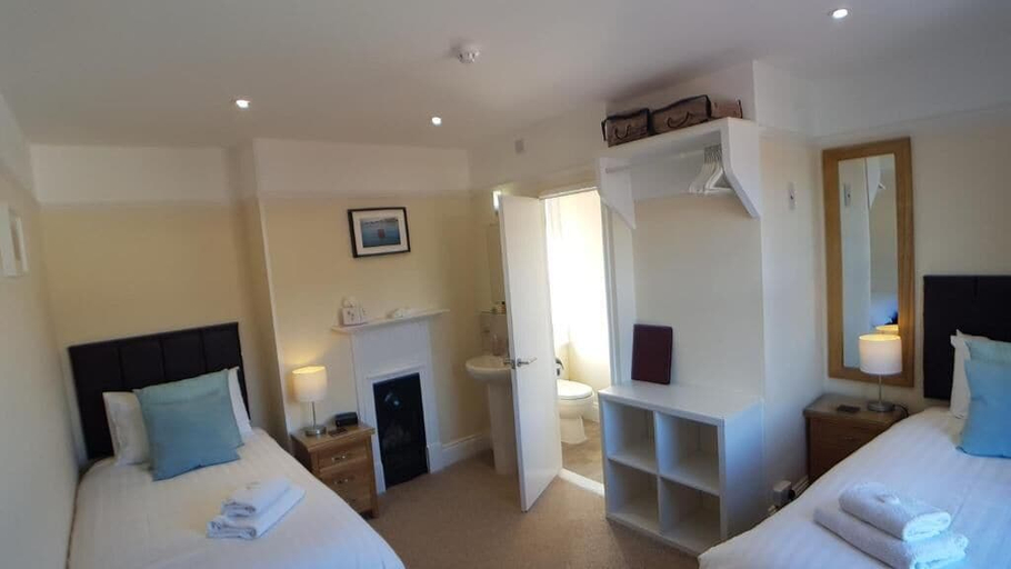 Bedroom, Charnwood Guest House, Dorset