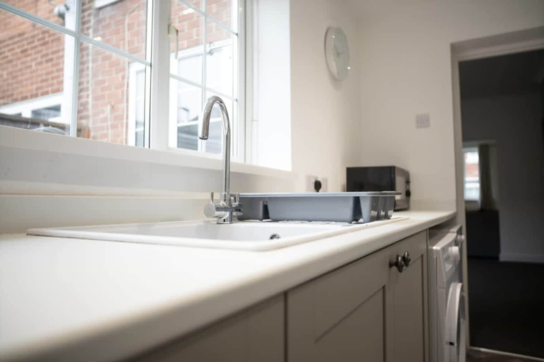 Room 3, Comfortable three Bedroom Family Apartment, Sunderland