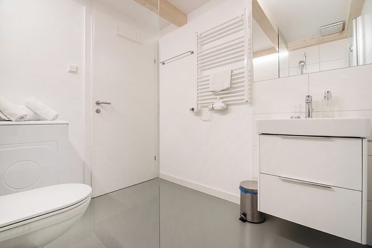 Bathroom 2, Vorgarten Apartments with Aircondition, Wien