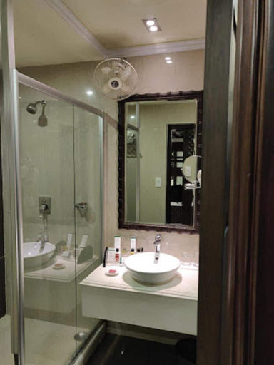 Bathroom 5, MAYFAIR Convention, Khordha