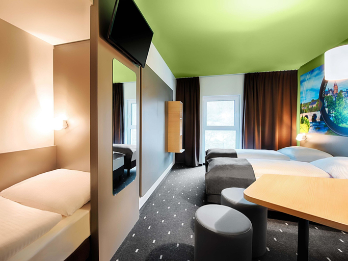 Bedroom 2, B&B Hotel Wetzlar, Lahn-Dill-Kreis