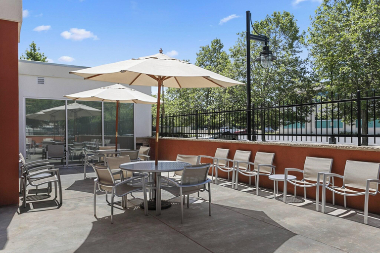Food & Drinks 5, SpringHill Suites by Marriott Sacramento Natomas, Sacramento
