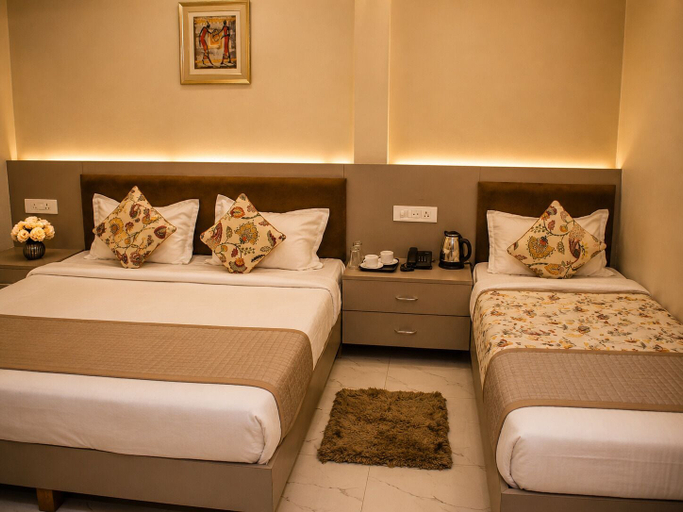Room 3, HOTEL SHREE GANGA PALACE, Gwalior