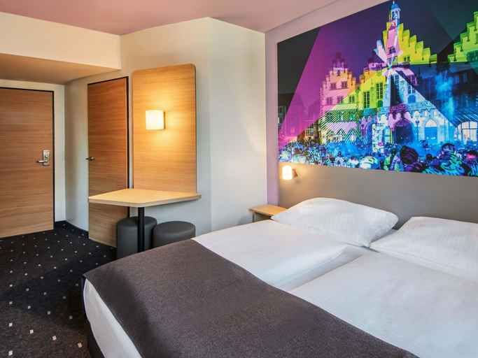 Bedroom 2, B&B Hotel Frankfurt-Niederrad, Frankfurt am Main