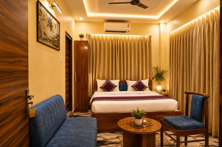 Room 3, Hotel Rai Regal, Varanasi