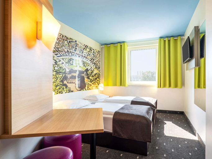 Bedroom 3, B&B Hotel Karlsruhe, Karlsruhe