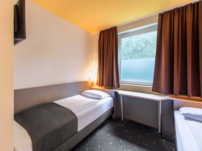 Bedroom 4, B&B Hotel Schweinfurt-Süd, Schweinfurt