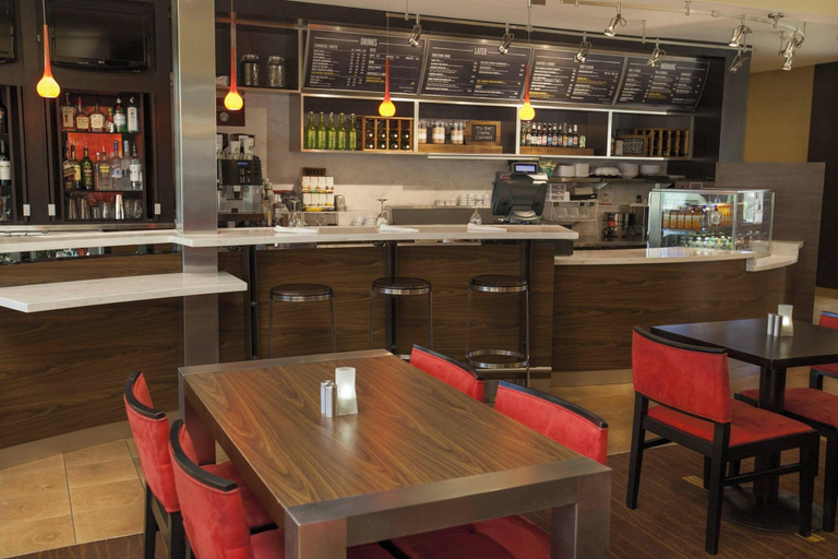 Food & Drinks 5, Courtyard Chicago Highland Park/Northbrook, Cook