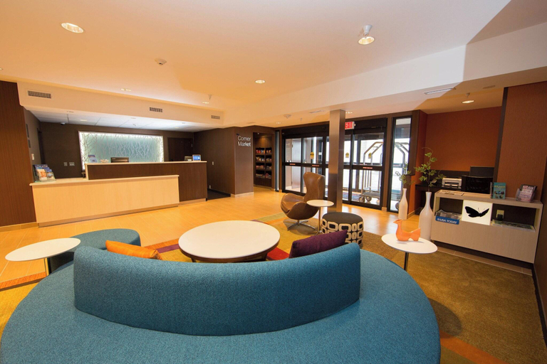Public Area, Fairfield Inn & Suites by Marriott Burlington, Des Moines