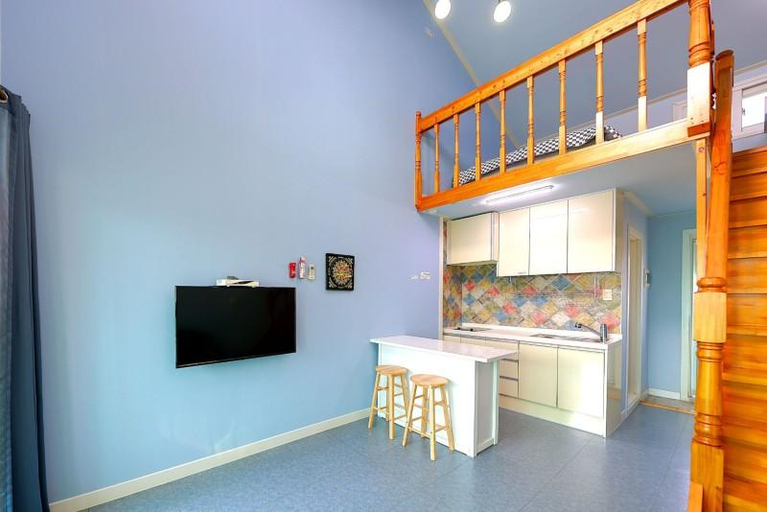 Others 2, Daebudo Blue Mare Pension, Hwaseong