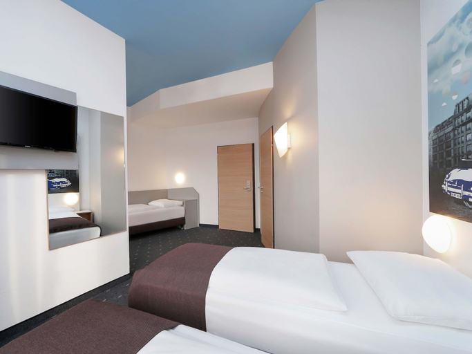 Bedroom 2, B&B Hotel Berlin-Charlottenburg, Berlin