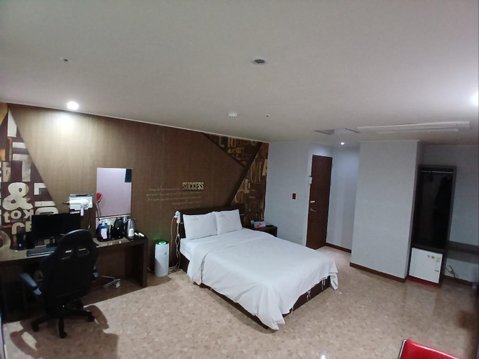 Bedroom 1, Ilsan (Daehwa) Amada, Goyang
