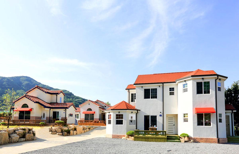 Exterior & Views 5, Cheongdo Pine Hill Pension, Dalseong