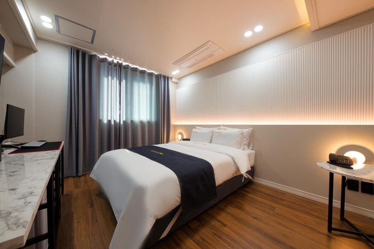 Bedroom 2, Jeonju Myeongpum Hotel, Jeonju