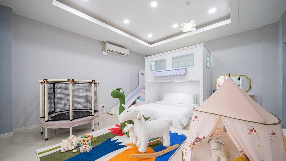 Bedroom 2, Geoje Pieni Kids Pool Villa Pension, Geoje