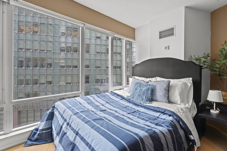 Living area 5, Verity Heritage Suites, Toronto