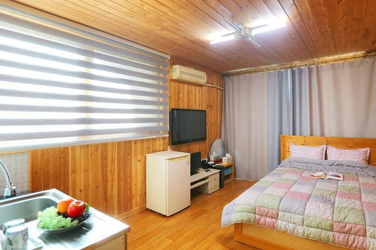 Bedroom 2, Muju IC Pension, Muju